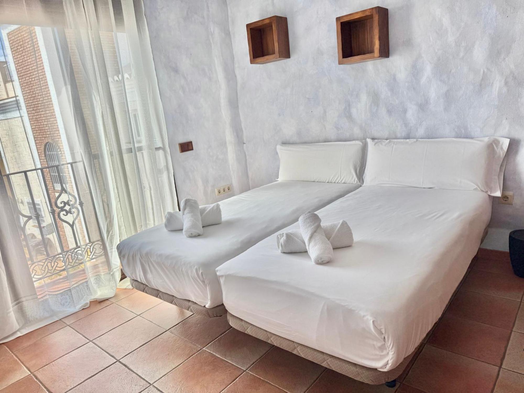 Villa Deluxe Nerja Silhouse Exterior photo
